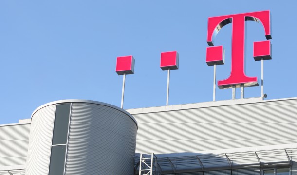 Dach-Logo-Zentrale